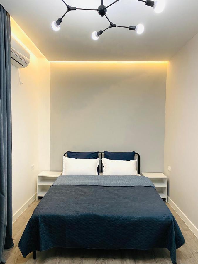 Express Inn Pʼotʼi Exterior foto